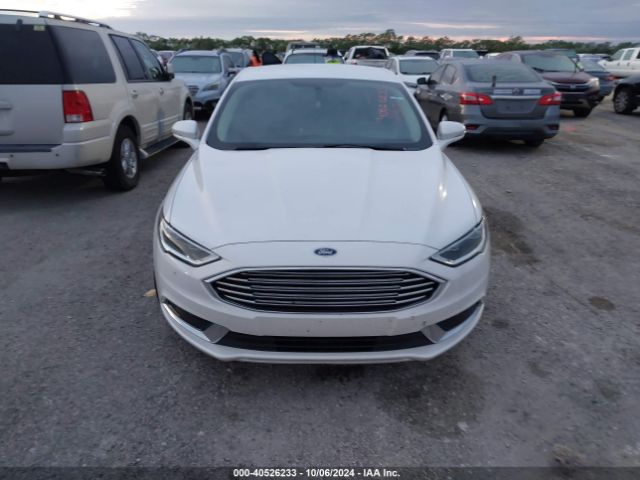 3FA6P0HD0JR185588 Ford FUSION SE