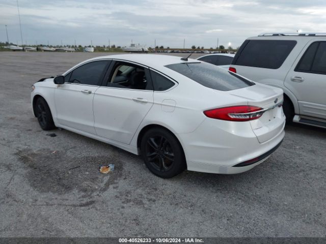 3FA6P0HD0JR185588 Ford FUSION SE