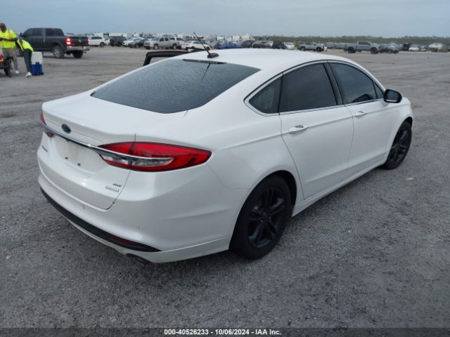3FA6P0HD0JR185588 Ford FUSION SE