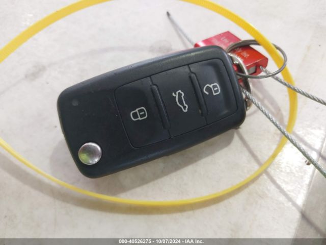 WVGAV7AX5GW056948 Volkswagen TIGUAN S