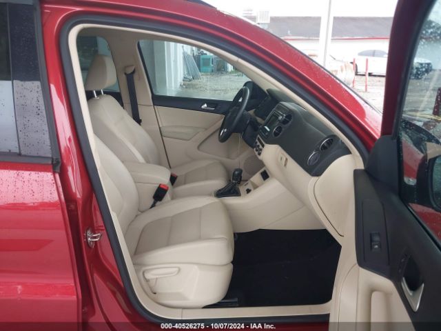 WVGAV7AX5GW056948 Volkswagen TIGUAN S
