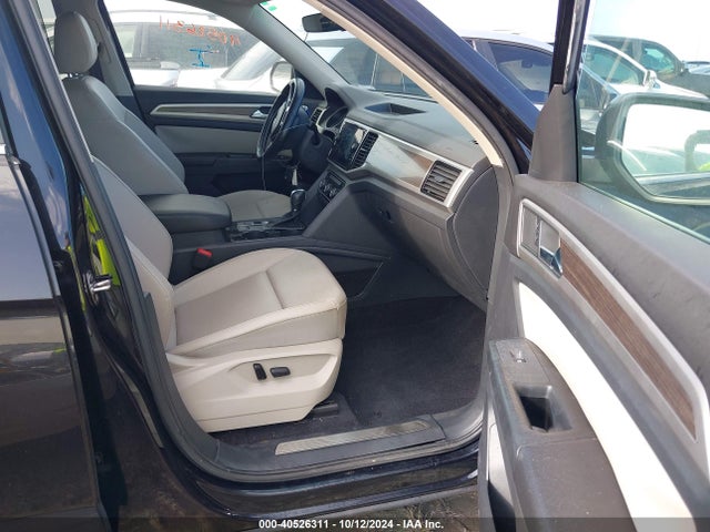 1V2ER2CA1JC573922 Volkswagen Atlas 3.6l V6 Sel
