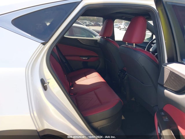 JTJHKCFZ5P2016694 Lexus Nx 450h+ Luxury