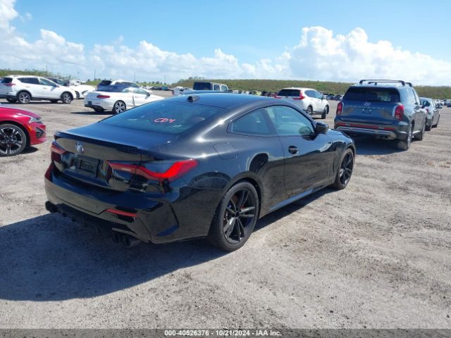WBA83AP00RCS05400 BMW M440I