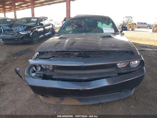 2C3CDYAGXEH304584 Dodge Challenger Sxt