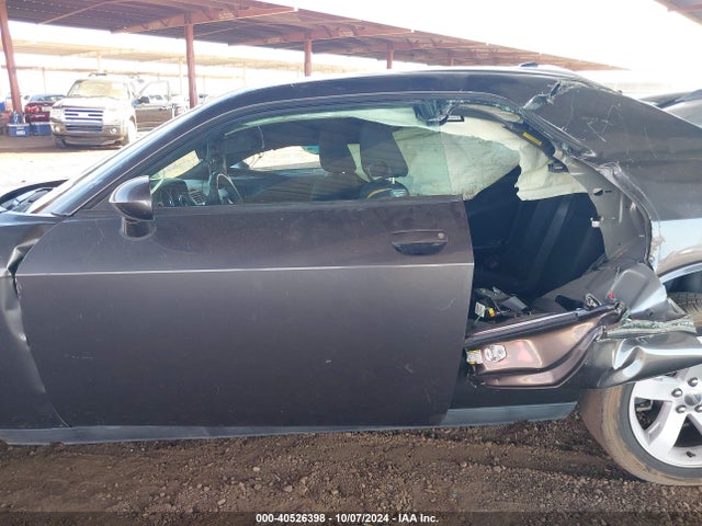 2C3CDYAGXEH304584 Dodge Challenger Sxt