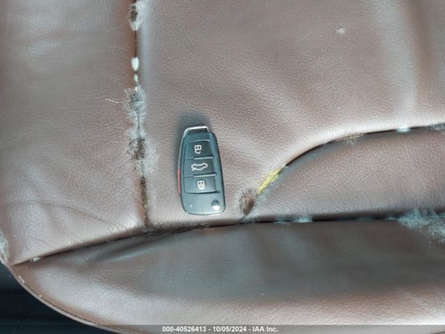 WA1GCCFS0HR002252 Audi Q3 2.0t Premium