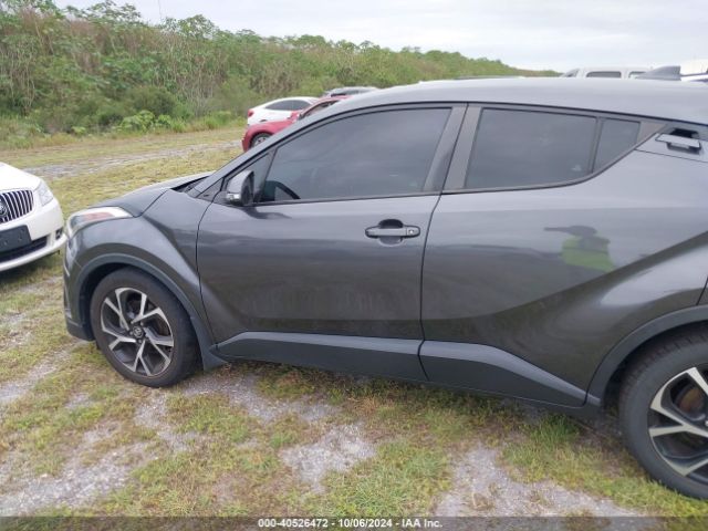 NMTKHMBX4JR023796 Toyota C-hr Xle Premium