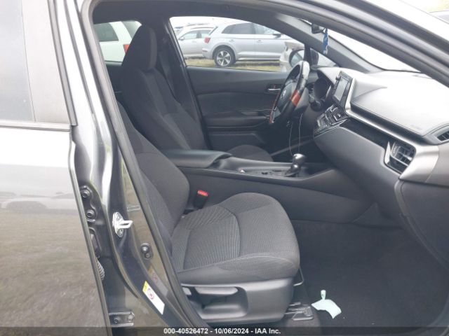 NMTKHMBX4JR023796 Toyota C-hr Xle Premium