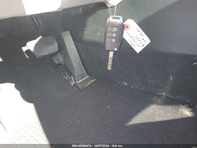 KIA Optima Lx 2017 5XXGT4L30HG176530 Image 11