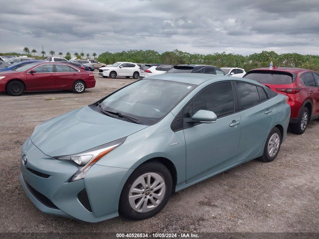 Toyota Prius Two 2016 JTDKBRFU1G3013334 Image 2