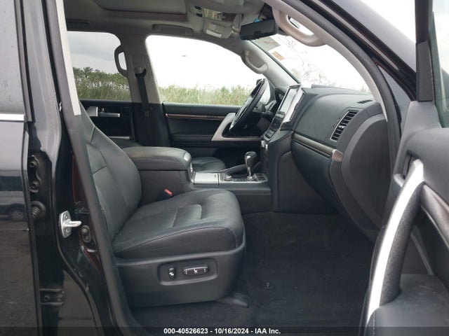 JTMCY7AJ6L4091911 Toyota Land Cruiser