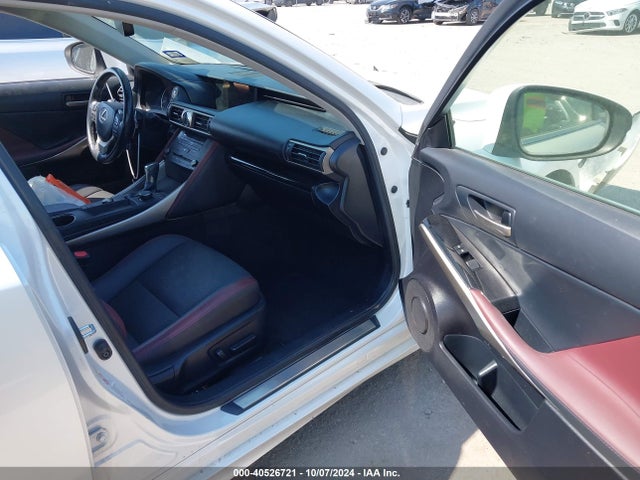 JTHBA1D21K5085118 Lexus IS 300