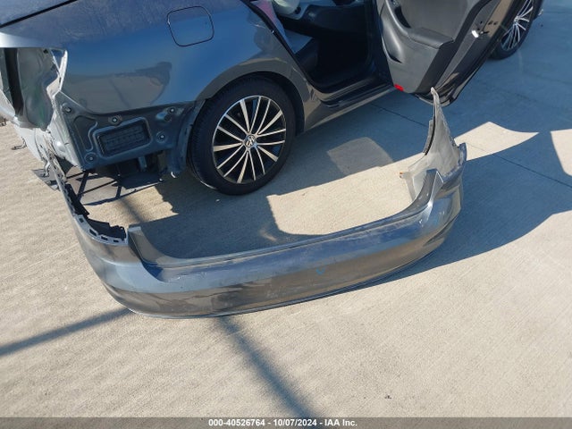 3VWD17AJ7GM276047 Volkswagen Jetta 1.8t Sport