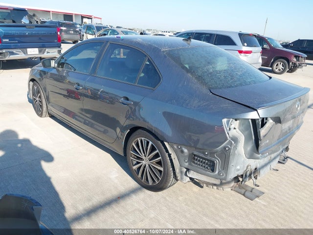 3VWD17AJ7GM276047 Volkswagen Jetta 1.8t Sport