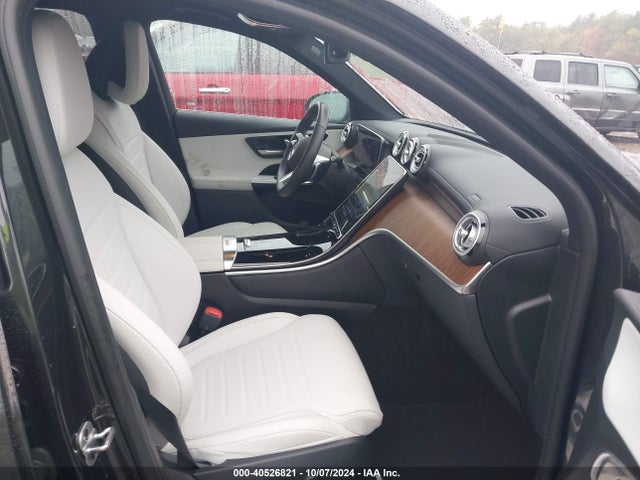 W1NKM4HB2PU021597 Mercedes-Benz m254