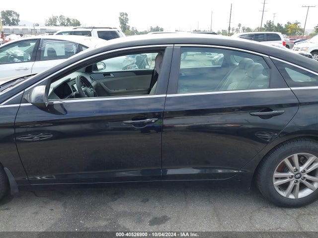 Hyundai SONATA SE 2016 5NPE24AF6GH395471 Image 14