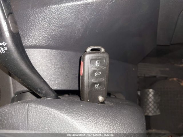 3VW2K7AJ5EM323173 Volkswagen Jetta 2.0l S