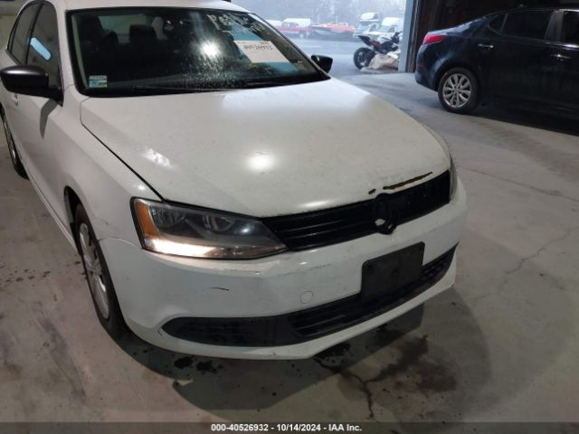 3VW2K7AJ5EM323173 Volkswagen Jetta 2.0l S