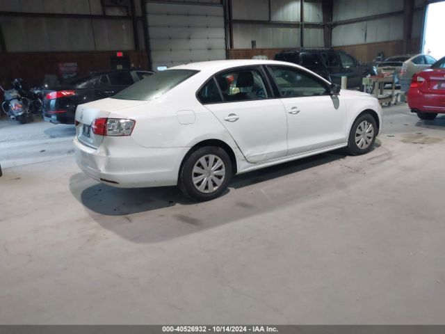 3VW2K7AJ5EM323173 Volkswagen Jetta 2.0l S