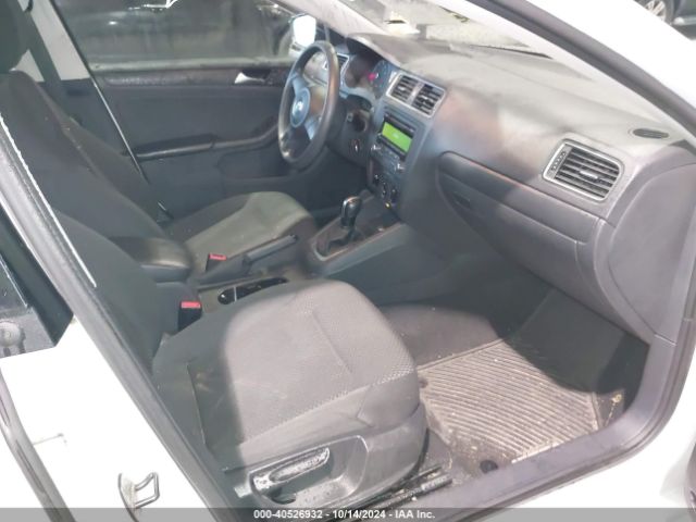 3VW2K7AJ5EM323173 Volkswagen Jetta 2.0l S