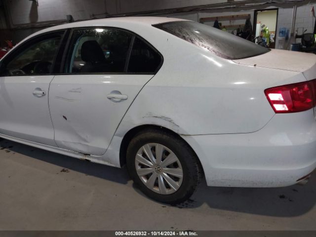 3VW2K7AJ5EM323173 Volkswagen Jetta 2.0l S