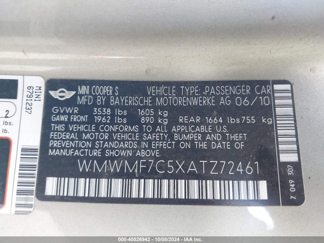 2010 MINI COOPER S WMWMF7C5XATZ72461 Photo 8