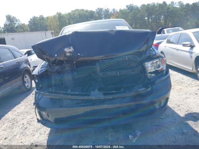 1C6RR7KG7JS102196 RAM 1500 Express  4x4 5'7 Box