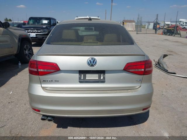 3VWLA7AJXFM295315 Volkswagen Jetta 2.0l Tdi Se