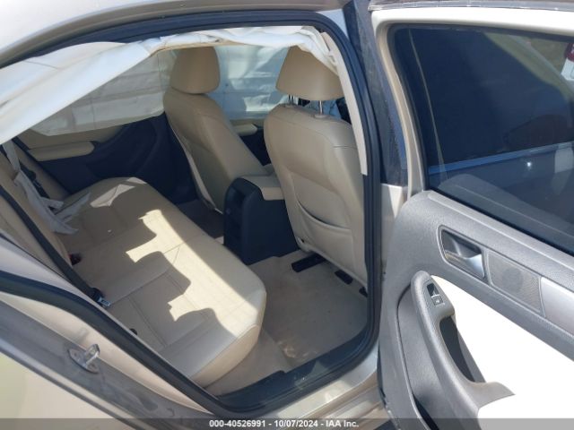 3VWLA7AJXFM295315 Volkswagen Jetta 2.0l Tdi Se