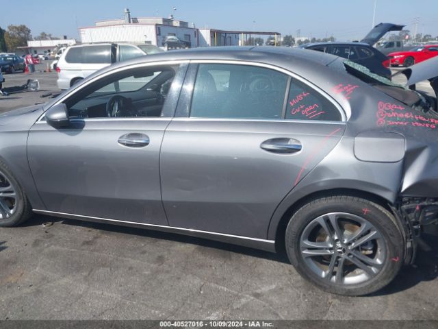 W1K3G4EB8LJ204432 Mercedes-Benz A 220
