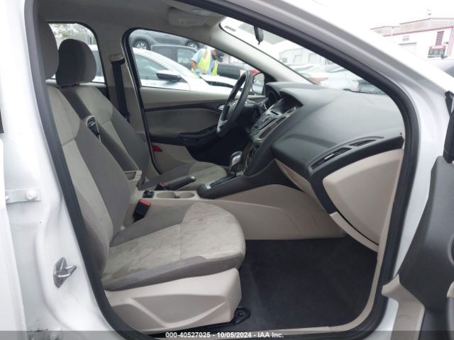 1FADP3K25EL237544 Ford FOCUS SE