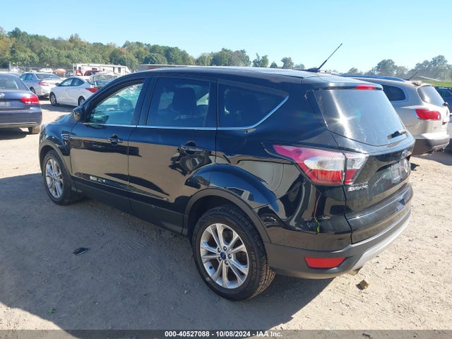 Ford ESCAPE SE 2017 1FMCU0GDXHUE53195 Image 3