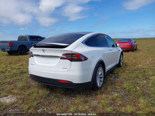 5YJXCBE20HF061003 Tesla Model X 100d/75d/90d