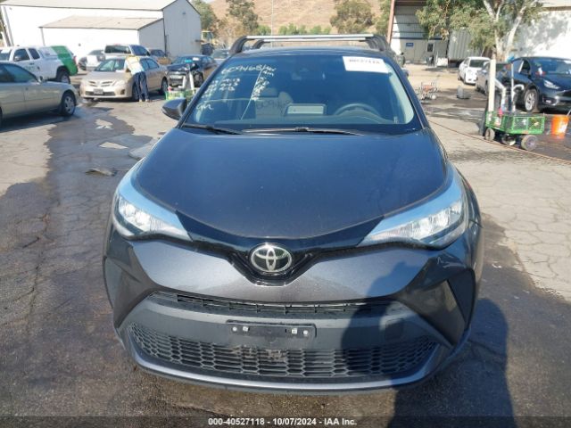 NMTKHMBX0MR137606 Toyota C-HR LE