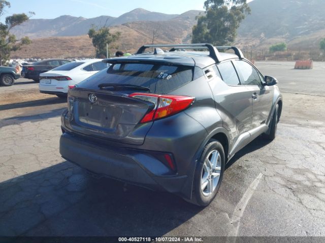 NMTKHMBX0MR137606 Toyota C-HR LE