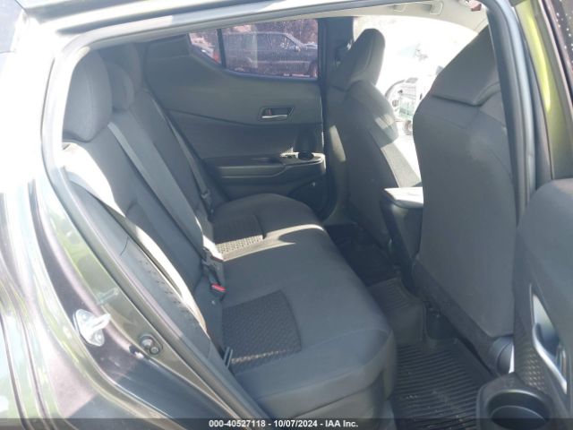 NMTKHMBX0MR137606 Toyota C-HR LE
