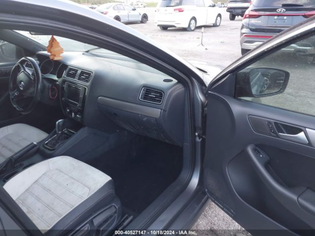 3VWD17AJ5GM302600 Volkswagen Jetta 1.8t Sport