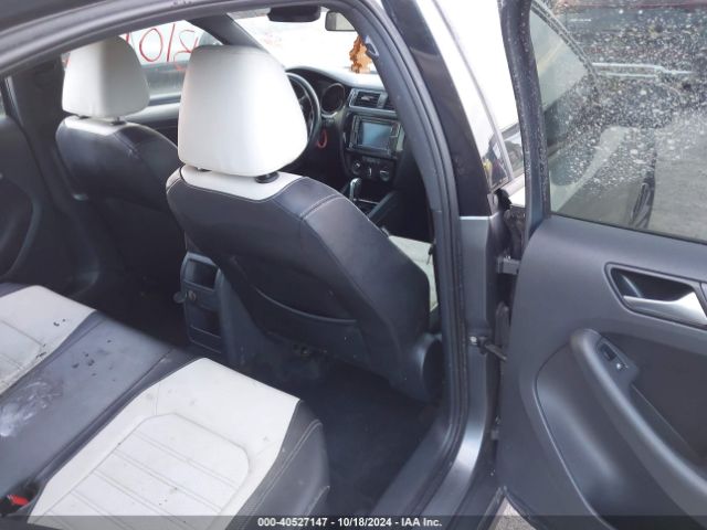 3VWD17AJ5GM302600 Volkswagen Jetta 1.8t Sport