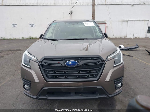 JF2SKAEC1NH494407 Subaru Forester Premium