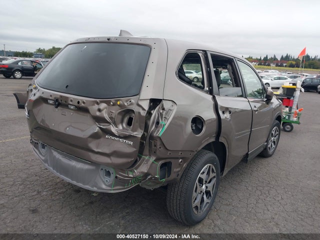 JF2SKAEC1NH494407 Subaru Forester Premium