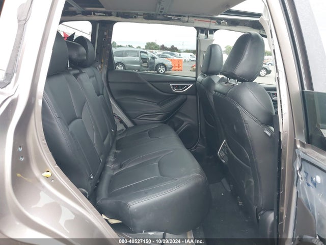 JF2SKAEC1NH494407 Subaru Forester Premium