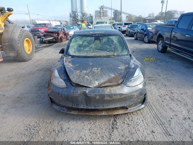 5YJ3E1EB8NF203743 Tesla Model 3 Long Range Dual Motor All-wheel Drive