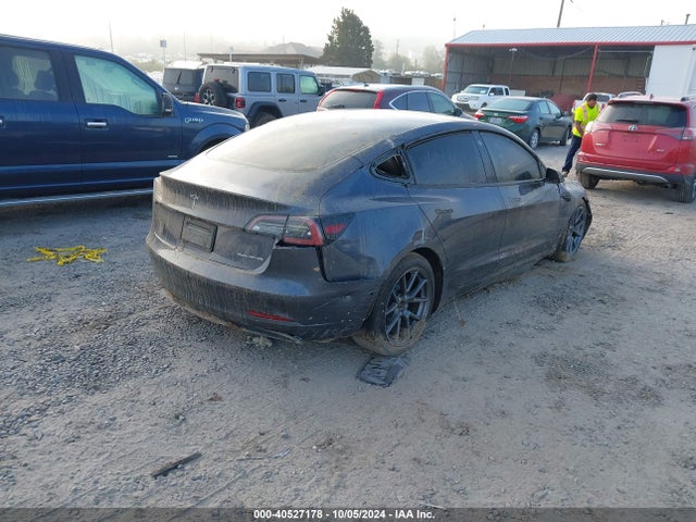 2022 TESLA MODEL 3 5YJ3E1EB8NF203743 Photo 3