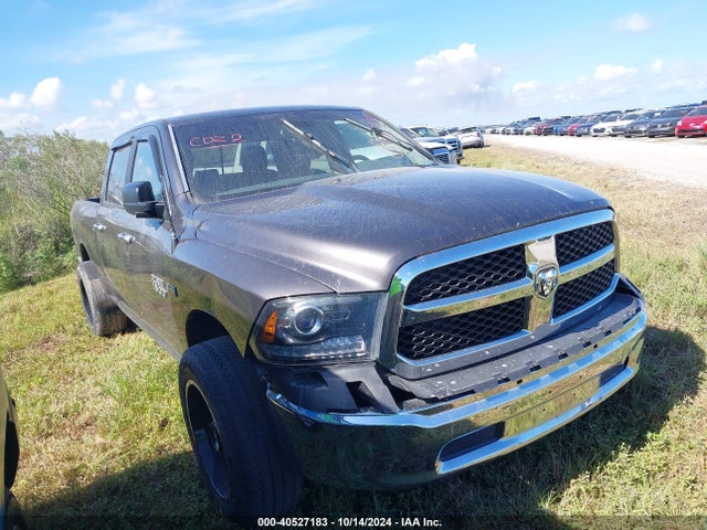 2018 1C6RR6TT2JS118893 main image
