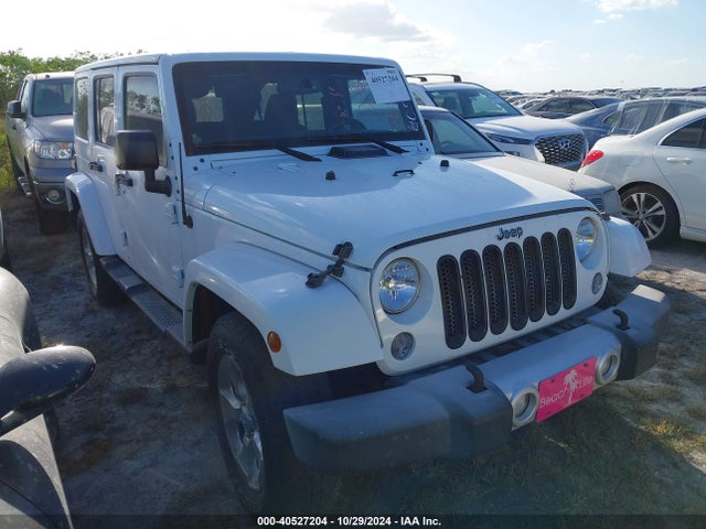 1C4BJWEG4FL672018 Jeep Wrangler Unlimited Sahara