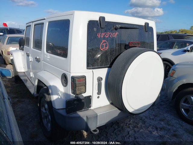 1C4BJWEG4FL672018 Jeep Wrangler Unlimited Sahara