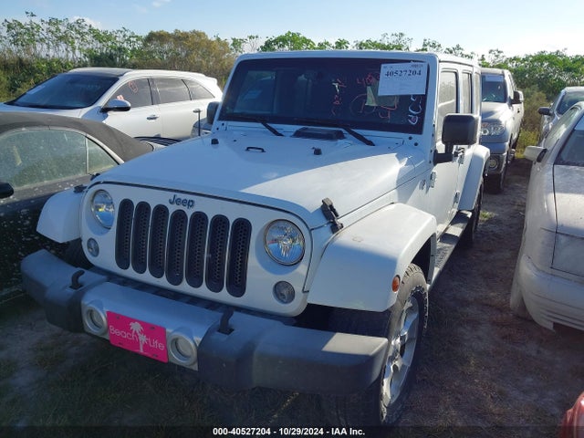 1C4BJWEG4FL672018 Jeep Wrangler Unlimited Sahara