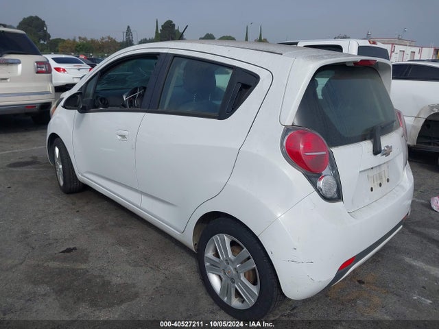 Chevrolet Spark 1lt Cvt 2015 KL8CD6S9XFC727579 Image 3