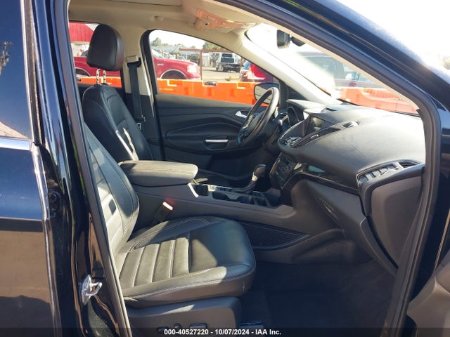Ford Escape Titanium 2017 1FMCU9J96HUD54592 Image 5